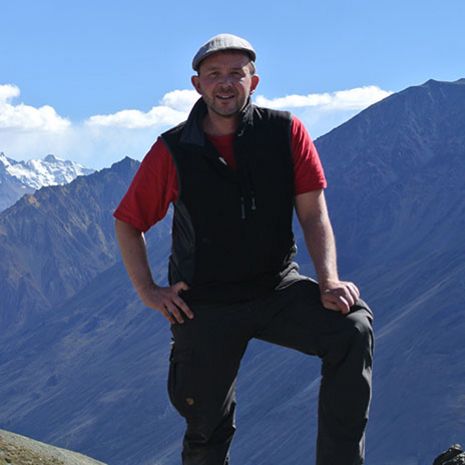Matthias Poeschel im Pamir über dem Bartang Tal. Foto: Thomas Türpe