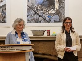 Monika Morche und Nermin Avlar eröffnen die Ausstellung "90 Sekunden"