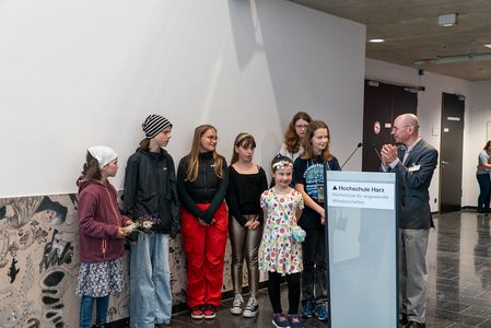 Künstlerinnen des Kinderateliers Harz