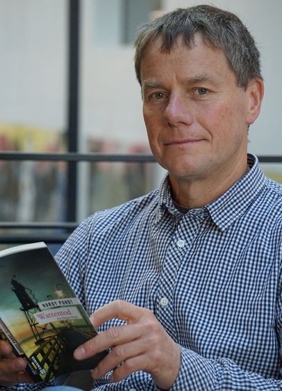 Prof. Dr. Hardy Pundt liest bei der 36. Halberstädter VorLesung am 15. November, um 18 Uhr, in der Hochschul-Bibliothek am Domplatz aus „Wattentod“. Foto: Katharina Reif