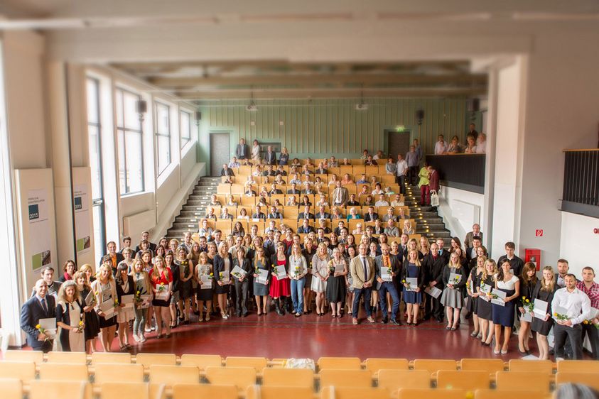 Bild: Feierliche Exmatrikulation der Absolventinnen und Absolventen des Fachbereichs Verwaltungswissenschaften der Hochschule Harz am Standort Halberstadt.