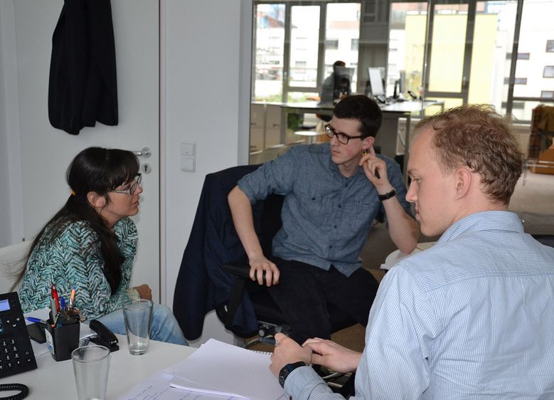 Bild: Unter der Leitung von Prof. Dr. Andreas Schmid besuchten Studierende des Fachbereichs Verwaltungswissenschaften in Halberstadt die Unternehmensberatung Capgemini in Nürnberg.