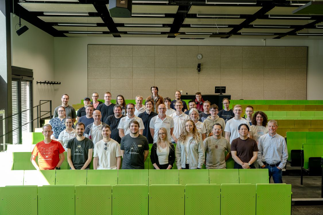 Studentengruppe im Hörsaal