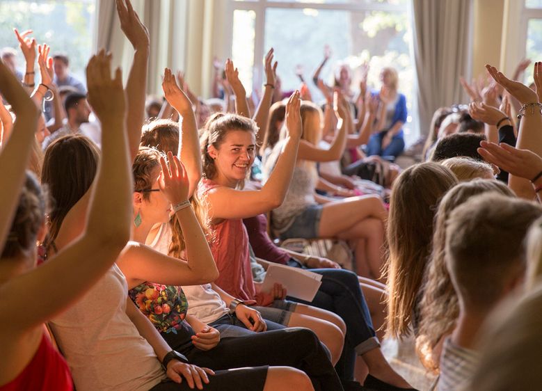 Bild: Zum Beginn des Wintersemesters 2016/17 wurden 754 Erstsemester-Studierende an den drei Fachbereichen Automatisierung und Informatik, Verwaltungswissenschaften und Wirtschaftswissenschaften begrüßt.