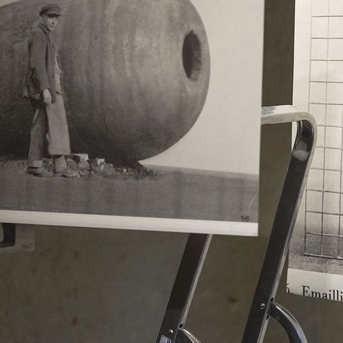 Ausstellungsansichten aus der Ausstellung "Camouflage" im Schiefen Haus Wernigerode.