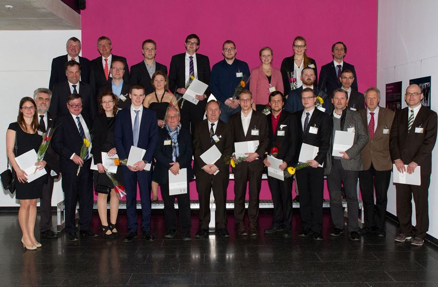 Bild: Die 15 frischgebackenen Stipendiatinnen und Stipendiaten lernten beim siebenten Stifterabend ihre Förderer kennen.