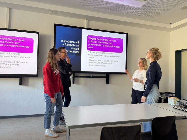 Katalin Szalei aus Ungarn zu Besuch an der Hochschule Harz