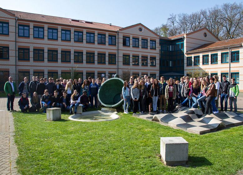 Bild: Im Rahmen des Girls’ und Boys’Day lernten Schülerinnen und Schüler aus Sachsen-Anhalt und Niedersachsen den Campus und die drei Fachbereiche der Hochschule Harz kennen.