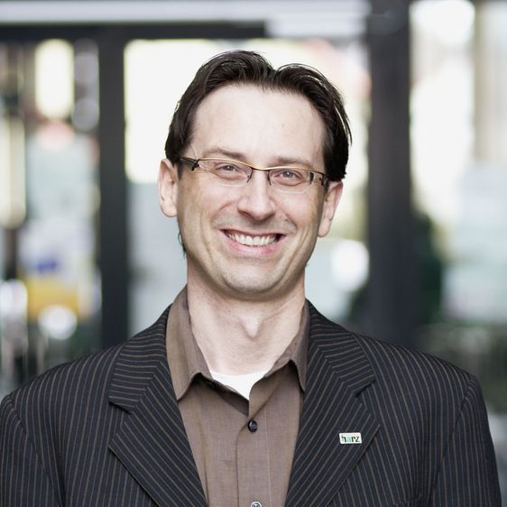 Prof. Dr. Sven Groß