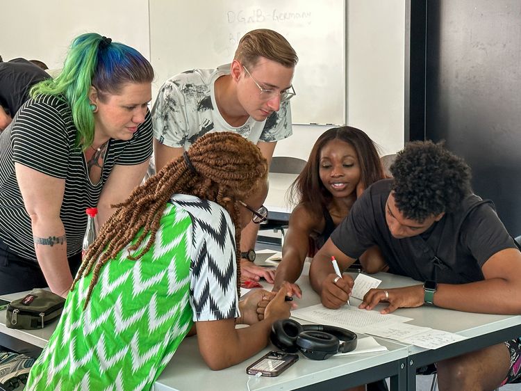 Bei der „Transatlantic Summer School“ kamen Studierende mit verschiedenen Hintergründen zusammen, um gemeinsam an zukunftsträchtigen Konzepten für Nachhaltigkeit und Energie zu arbeiten. Foto: Annett Leopold / Hochschule Harz