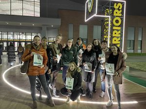 Gruppenbild deutscher und amerikanischer Studierender in Detroit