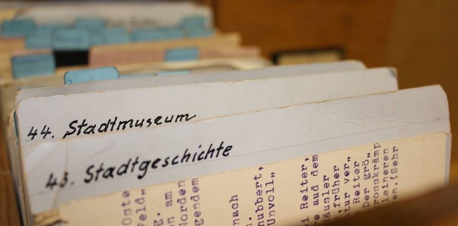 Karteikarten im Kreismuseum Bitterfeld
