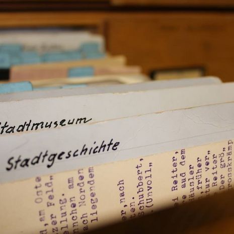 Karteikarten im Kreismuseum Bitterfeld
